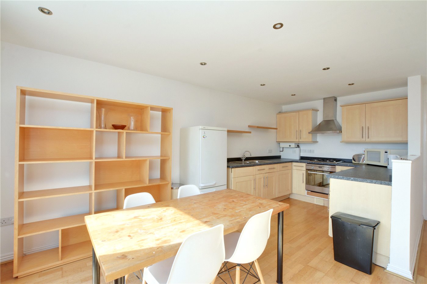 Kitchen/Dining Area