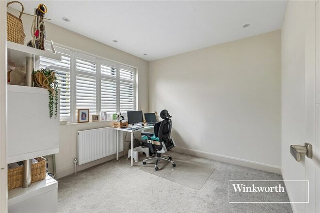 Beechwood Avenue, London, N3