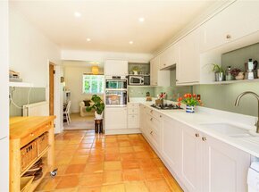 Cleeve Road, Cheltenham, GL52