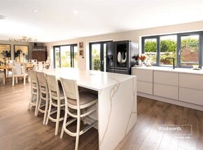 Hynesbury Road, Christchurch, BH23