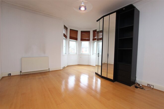 Mount Avenue, Essex, SS0