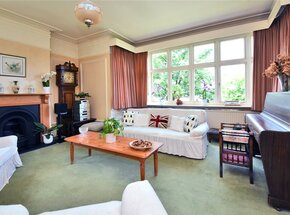Lackford Road, Coulsdon, CR5