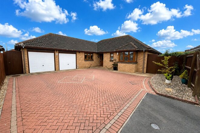 Mandalay Drive, Lincolnshire, PE10