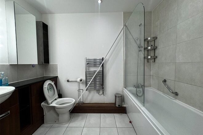 Loch Crescent, Edgware, HA8