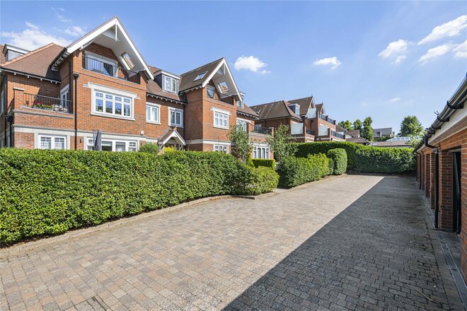 Coombehurst Close, Hadley Wood, EN4