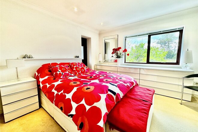 Roslin Gardens, Bournemouth, BH3