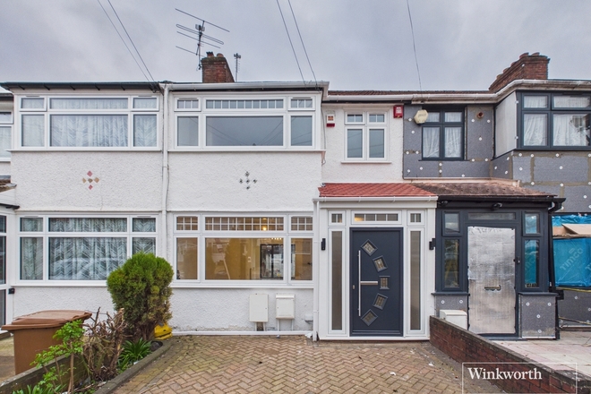 Reynolds Drive, Middelsex, HA8