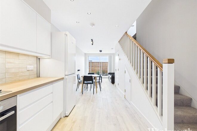 Lowfield Road, London, W3