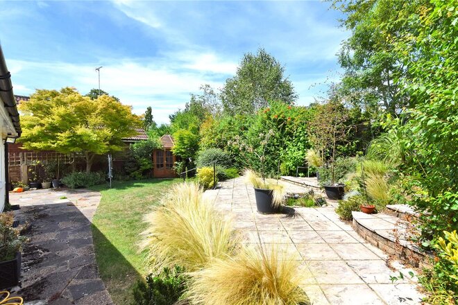 Warren Road, Surrey, SM7