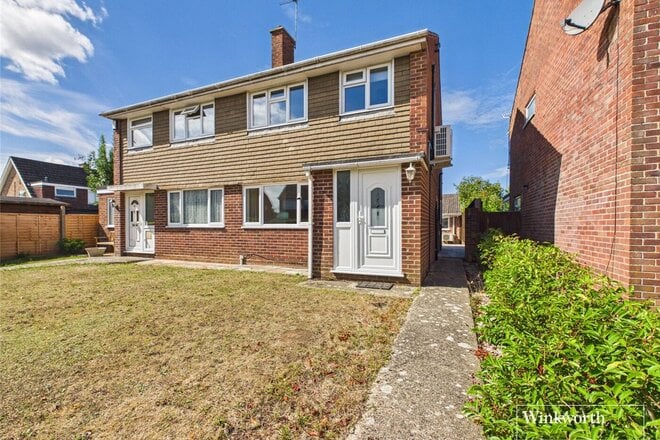 Kestrel Close, Berkshire, RG19