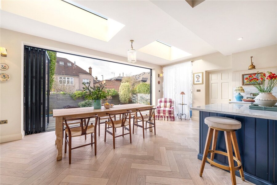 Kitchen/Dining