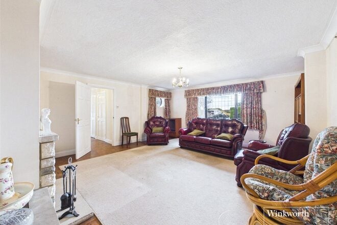 Burys Bank Road, Thatcham, RG19