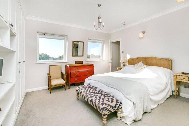 New Kings Road, London, SW6