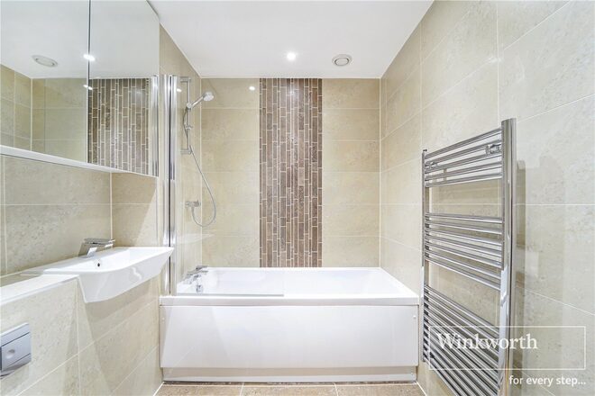 Baltic Avenue, Brentford, TW8