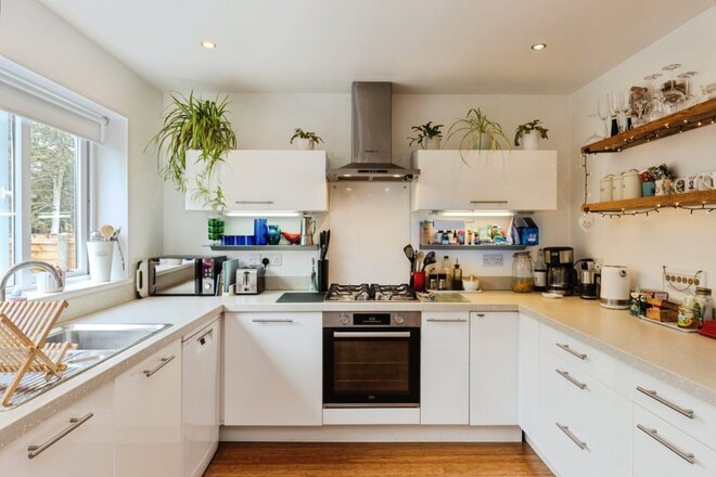 Whitecross Square, Gloucestershire, GL53