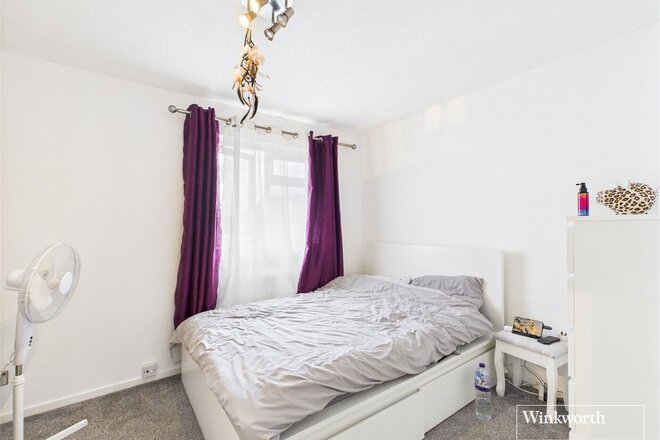 Rudland Close, Berkshire, RG19