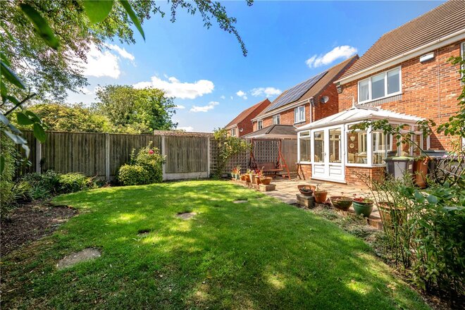 Poplar Close, Sleaford, NG34