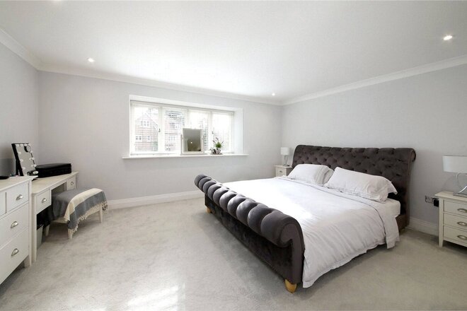 Park Grove, Beaconsfield, HP9