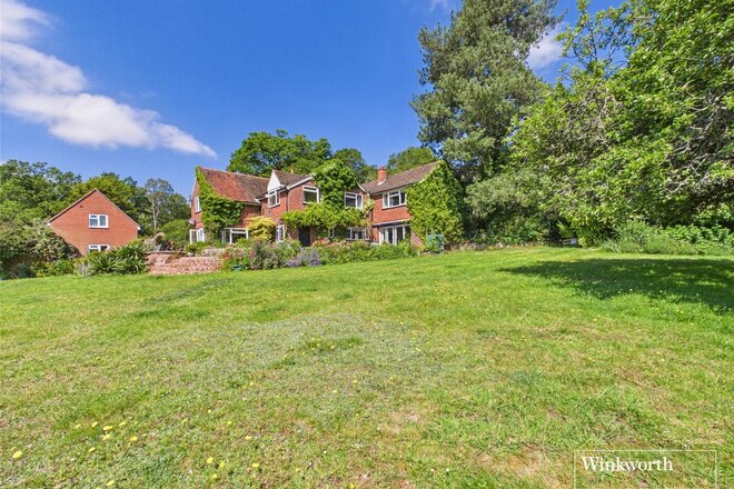 Crookham Common, Berkshire, RG19