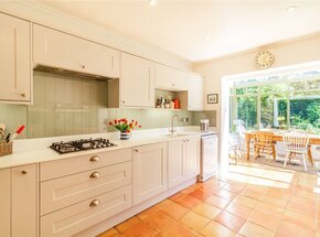 Cleeve Road, Cheltenham, GL52