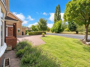 Woodland Avenue, Lincolnshire, PE10