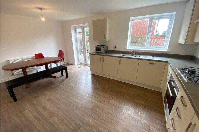 Slade Baker Way, Bristol, BS16