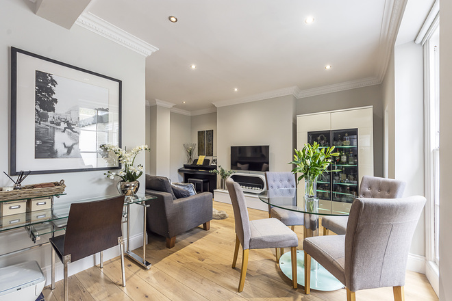 Randolph Avenue, London, W9