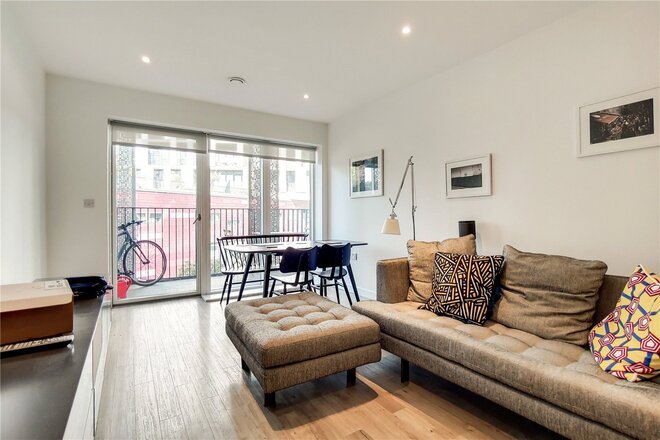 Atkins Square, London, E8