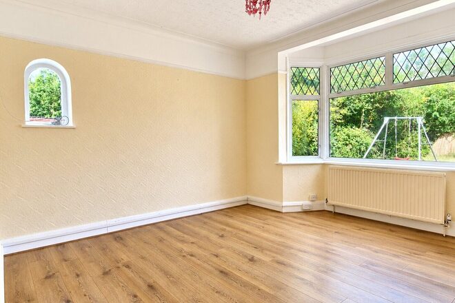 Mays Lane, Barnet, EN5