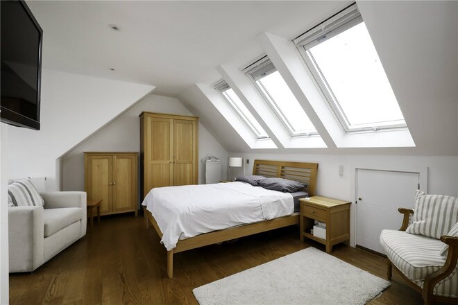 Hazelwood Close, London, W5