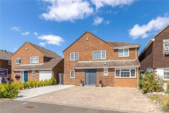 Tangmere Close, Christchurch, BH23