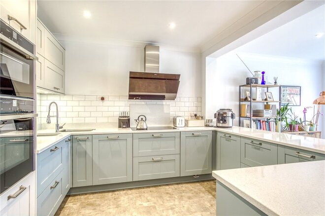 Kings Avenue, Poole, BH14
