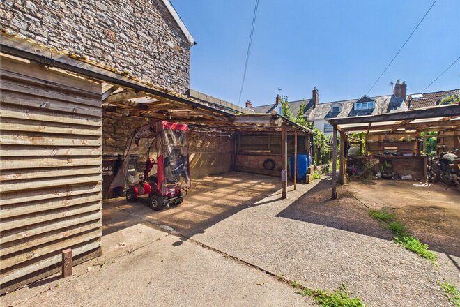 Castle Street, Devon, EX16