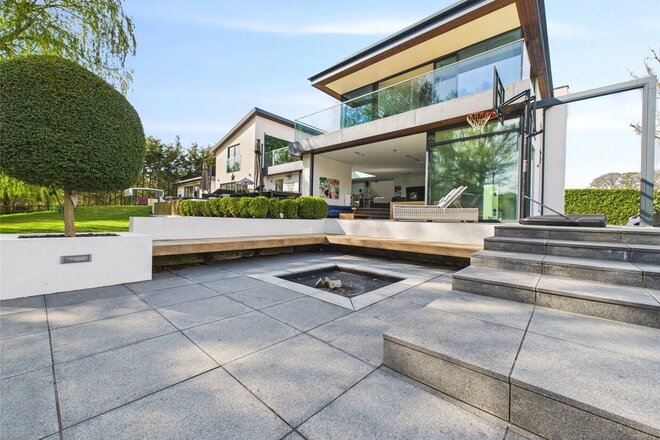 Ashford Hill Road, Thatcham, RG19