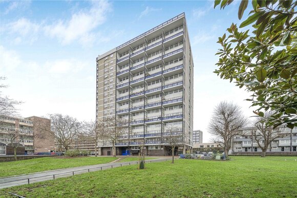 Rotherhithe New Road, London, SE16