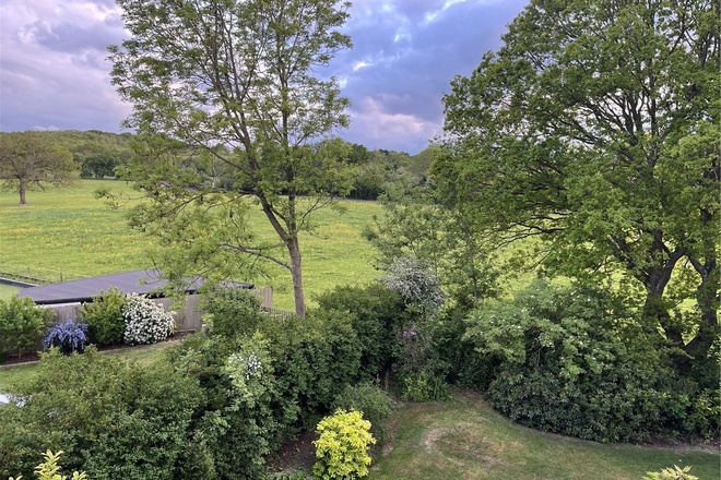 Knowl Park, Borehamwood, WD6