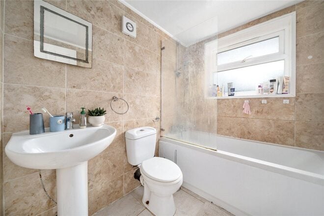 Broadwater Road, London, SW17