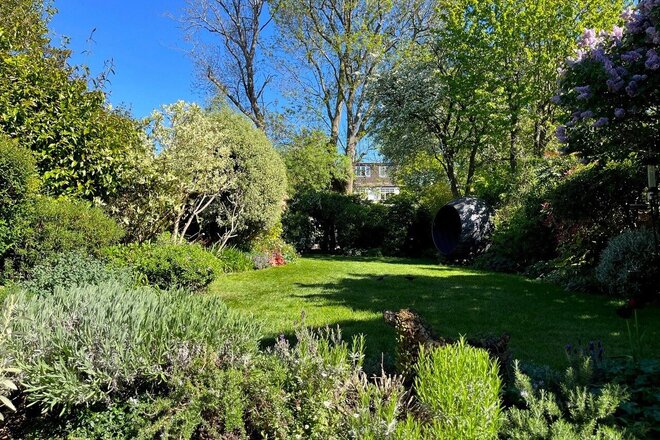 Claremont Park, London, N3