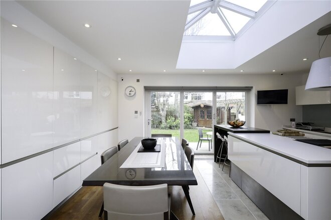 Hazelwood Close, London, W5