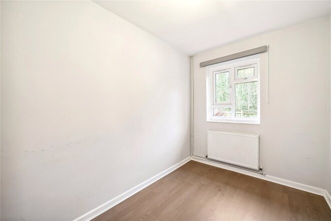 Hawarden Grove, London, SE24