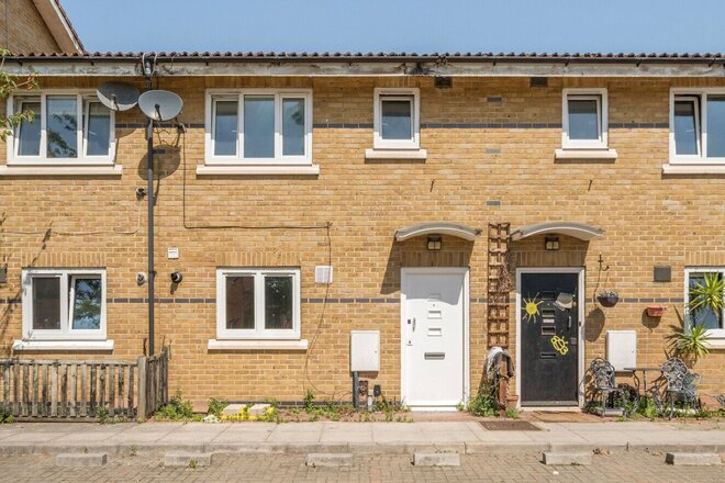 Liardet Street, London, SE14