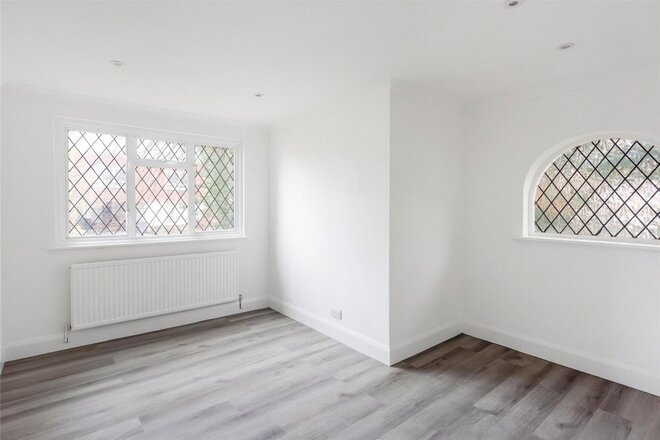 Highfield Hill, London, SE19