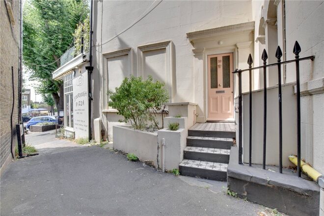 Tranquil Vale, London, SE3
