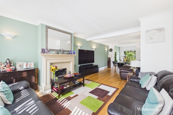 Palace Court, Middlesex, HA3