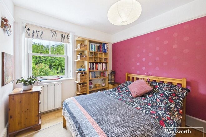 Sunny Gardens Road, London, NW4