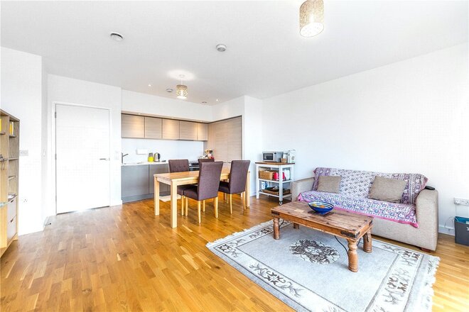 Edmunds House, London, W4