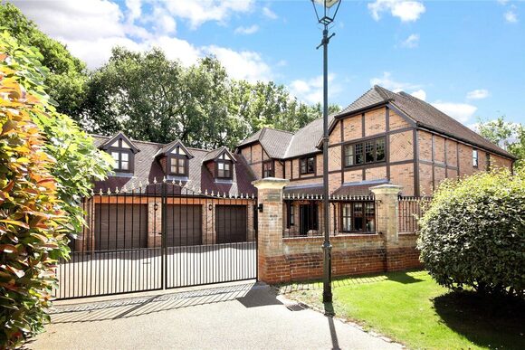 Ledborough Gate, Beaconsfield, HP92DQ
