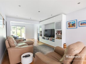 Kingswood Park, London, N3
