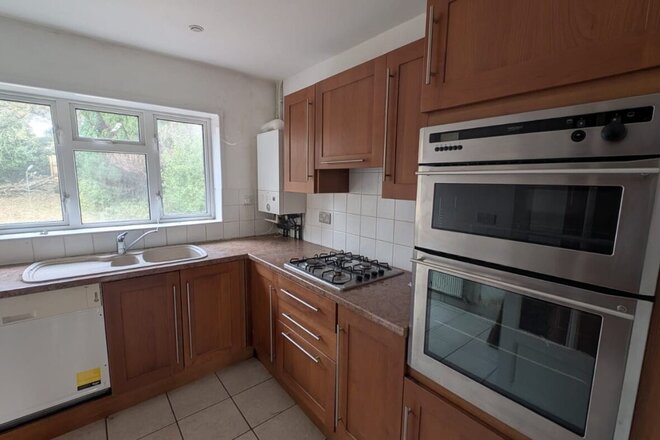 Hazelwood Avenue, Hampshire, BH25