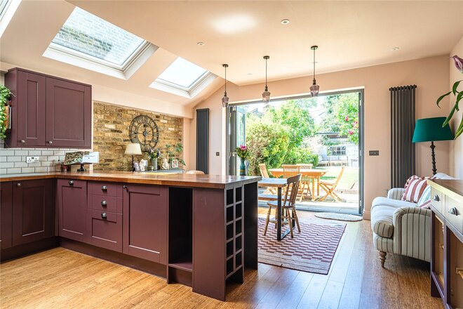 Gleneagle Road, London, SW16